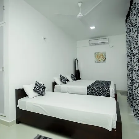 Roabaa Guesthouse Batticaloa Room photo